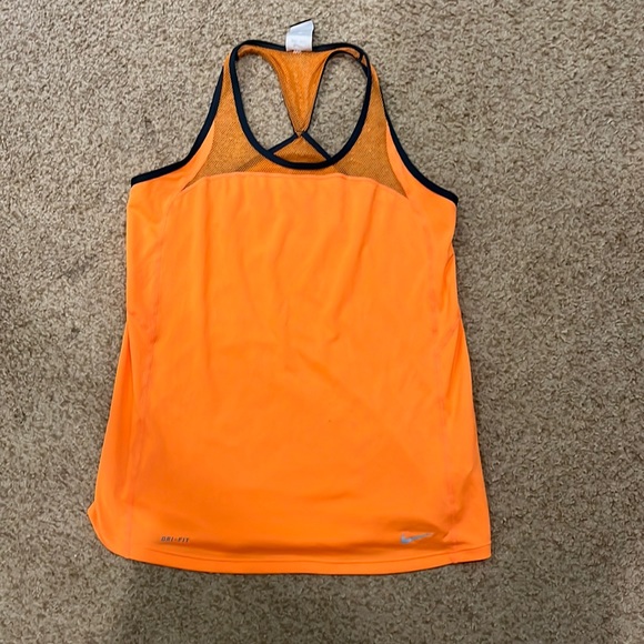 Nike Tops - Womens size medium Nike tank top